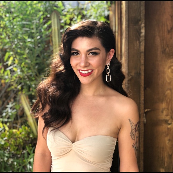 Meet your Posher, Darla - Picture 3 of 5